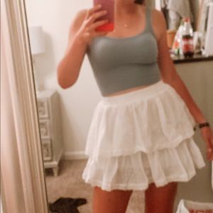 Meet your Posher, Claire